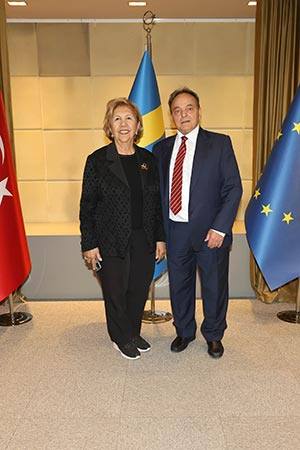 Feyzi Kaya İsveç Fahri Konsolosu Oldu