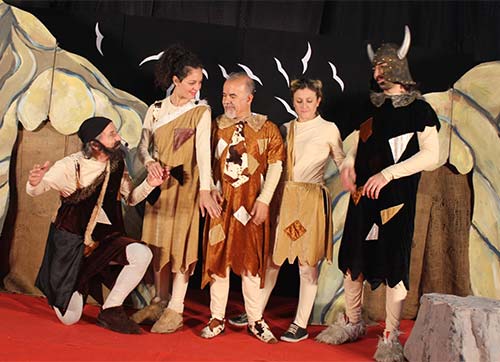 Perde çocuklar için açılıyor