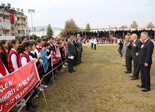 29 Ekim Cumhuriyet bayramı Selçukta törenlerle kutlandı