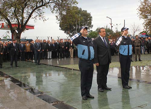 Dikili Ata'sının izinde
