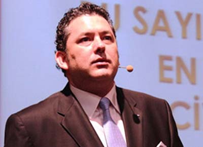 Ege Diş Hekimliği Fakültesinde   Gülümsemenin Büyüsü  semineri