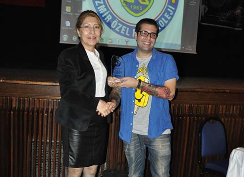 Haseki İzmir Üniversitesi Güzel Sanatlar Fakültesini ziyaret etti