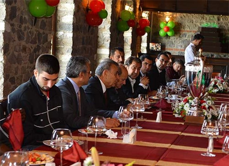 Çifte şampiyonlara Başkan dopingi