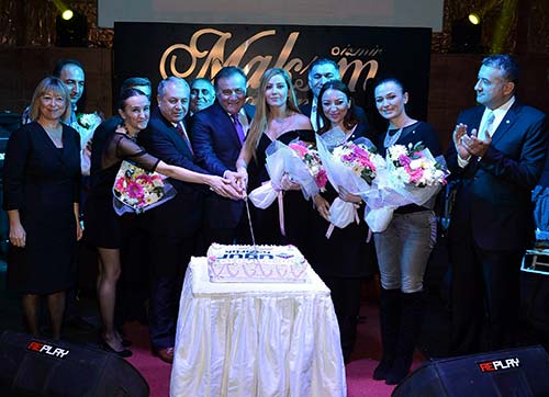 Uğurluların Maksim'de öğretmenler günü kutlaması