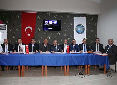 Başkanlar, gençlerin geleceğine imza attı