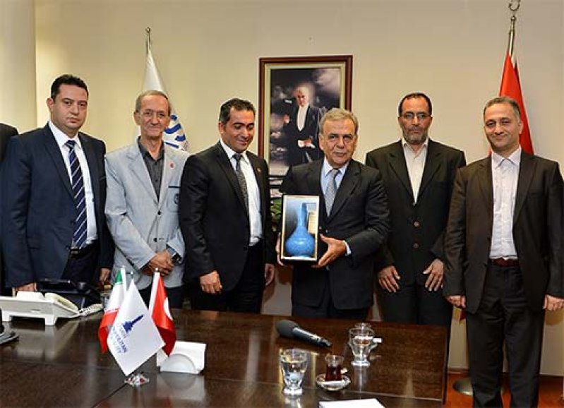 Hem ziyaret hem ticaret