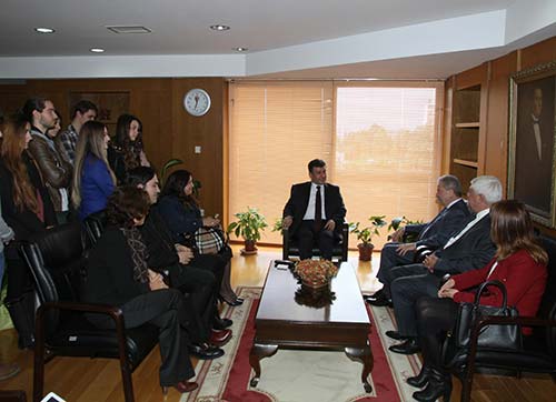 İzmir Ekonominin hukukçuları adliyede