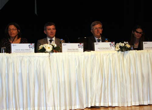 İzmirin en büyük sorunu dayanışma ve biz bilinci eksikliği