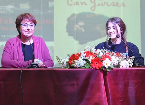 Açılış Buket Uzuner'den