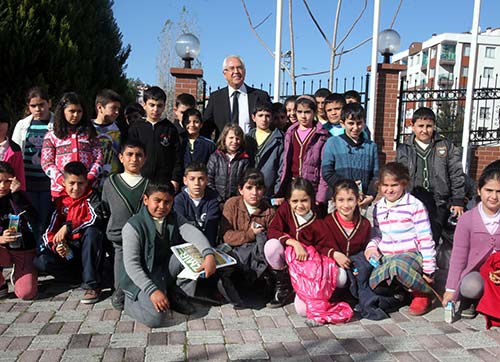 Öğrenciler belediyeciliği Selvitopuna sordu