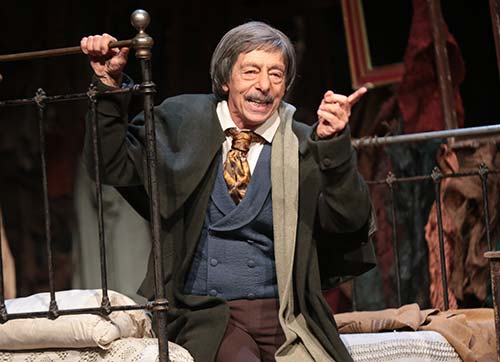 BİR DELİNİN HATIRA DEFTERİ, İZMİRDE AÇILIYOR!