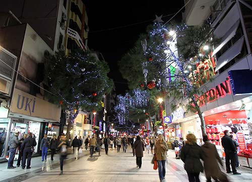 Karşıyaka ışıl ışıl