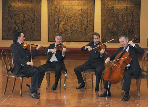 Celsusda oda müziği gecesi