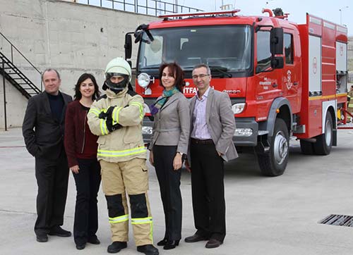 İtfaiyecilere İzmir Ekonomiden özel tasarım