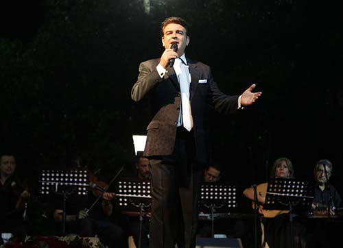 Yıldırım Bekçi Çamdibinde hayranları ile buluştu