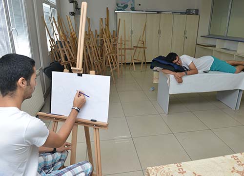Yaz dönemi resim kursları başladı