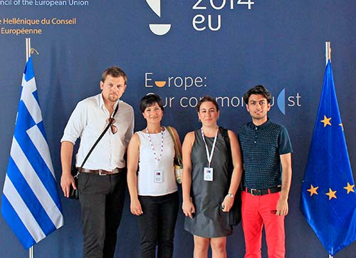 AB yolunda İzmirli gençler 