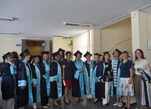 Egede 40 yıl sonra gelen mezuniyet sevinci