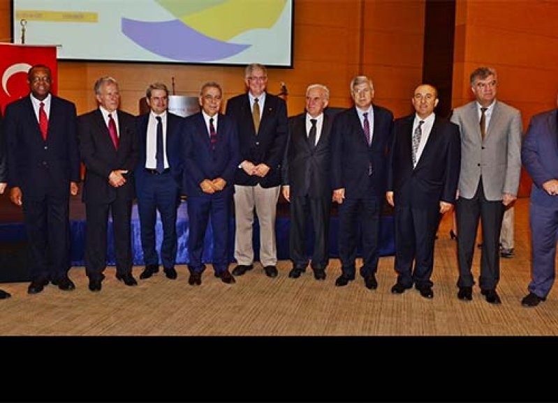 120 ülke İzmirde buluştu