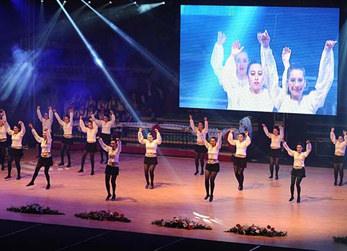 Karşıyaka sanatta dünyaya açılıyor