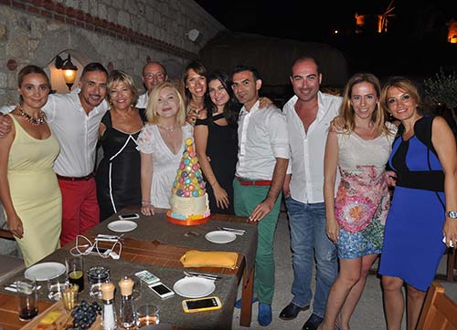 The Lobster Restaurantta dostlarla doğum günü kutlaması