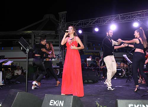 İzmir Kent Orkestrasından Karabağlar'da muhteşem konser