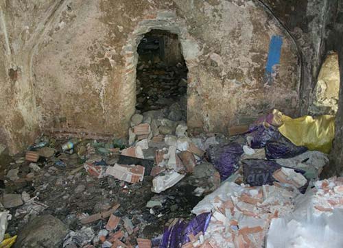 Tirede tarihi eserleri çöpten arındıracaklar