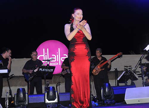 Dilailada Candan Erçetin rüzgarı