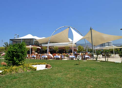 Akvaryum Kafe hizmete girdi