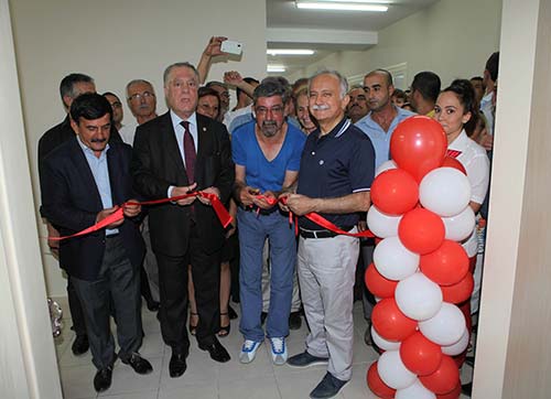 Bayraklıda yeni kültür merkezi hizmete açıldı