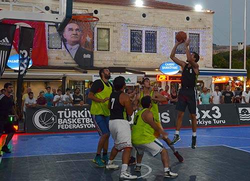 Basketbol şöleni'nde muhteşem final