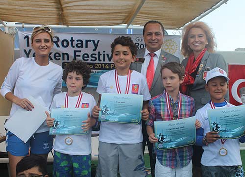 Gençler yelkenle tanıştı