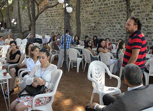 Küçük Şeyler Atanın izinde!..