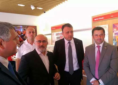 Vodafone İzmir Store, İzmirin kurtuluş günü 9 Eylül'de açıldı