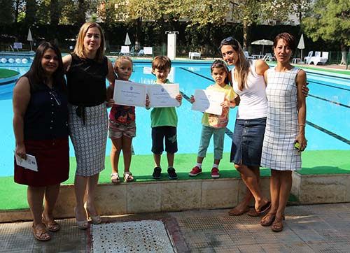 Yüzme öğrencileri sertifikalarını aldı
