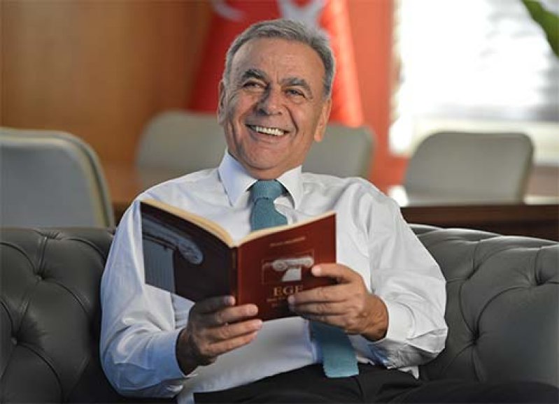 Başkan Kocaoğlu dünya gündeminde