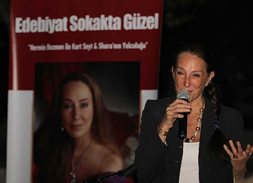 Edebiyat sokağa taştı