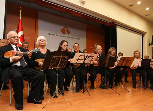 MANDOLİN TINILARI GENÇLERE ULAŞTI