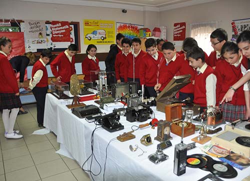  Müzebüs İzmirli öğrencilerle buluşacak!