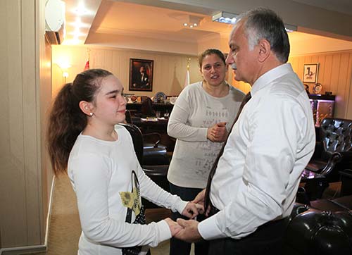Karabağdan milli sporcuya destek
