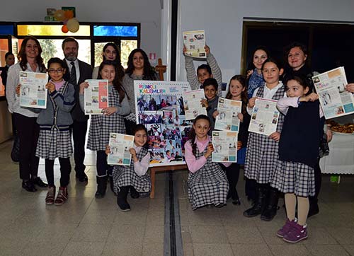 RENKLİ KALEMLER GAZETESİ OKUYUCUSUYLA BULUŞTU