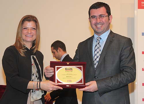 BERGAMA'YA EN BAŞARILI EKİP ÖDÜLÜ 