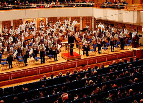 Doğuş Çocuk Senfoni Orkestrası İzmir'de
