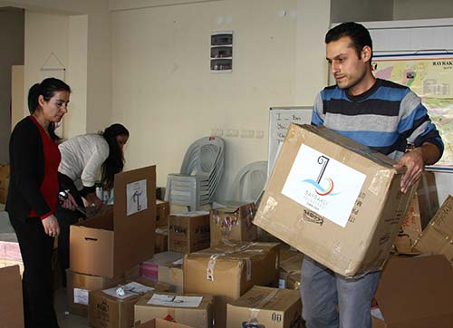 Bayraklıdan Karsa kitap desteği