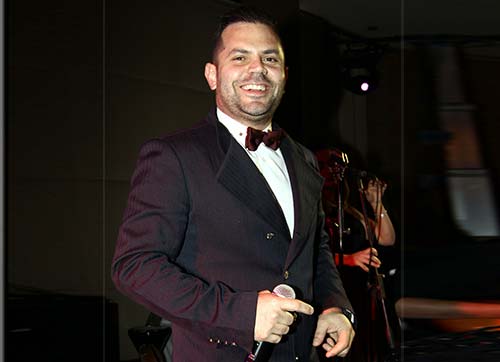 SWİSSOTEL BÜYÜK EFES EKİBİNE ÖZEL RENKLİ YILBAŞI BALOSU 