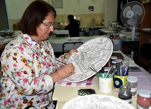 TÜPRAŞ HALK EĞİTİM MERKEZİ MESLEK KAZANDIRMAYA DEVAM EDİYOR