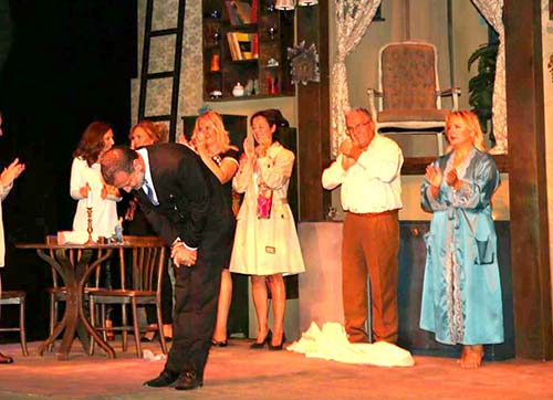 ÇİÇU ile PERDELERİNİ AÇTI