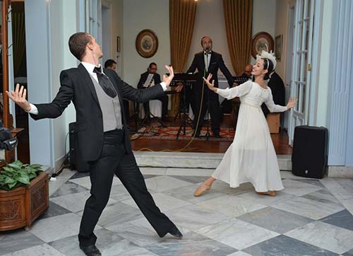 İTK UŞAKİZADE KÖŞKÜNDE CUMHURİYET BALOSU COŞKUSU