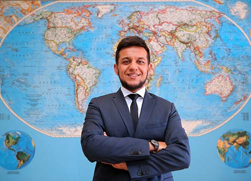 Annesine verdiği söz onu Avrupa Birliğine taşıdı