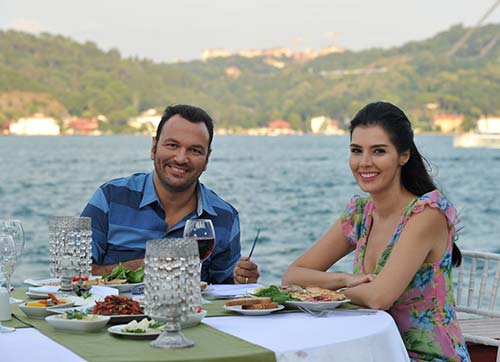 HAYAT ÖPÜCÜĞÜ 11 EKİM'DE